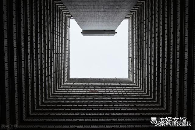 在香港普通市民生活费大概多少钱？