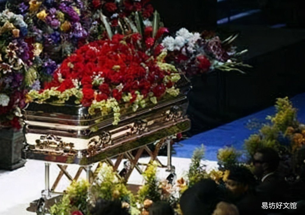 揭秘迈克尔杰克逊死亡真相 迈克杰克逊怎么死的