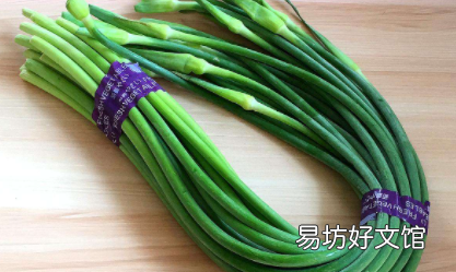 蒜苔上面的那个花可以吃不