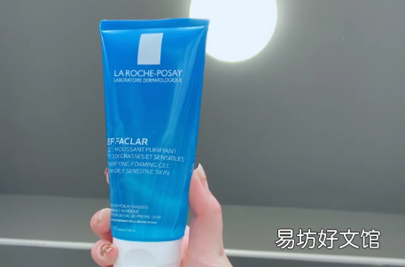 皮肤经常长痘是因为洁面产品力度不够吗