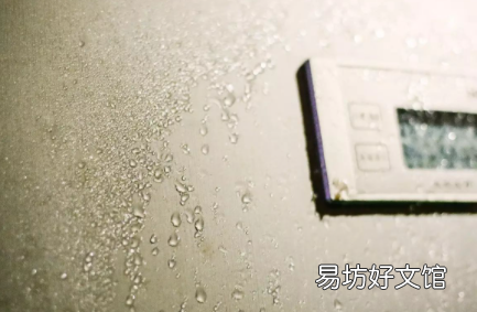 冰箱冷藏室有水珠是什么原因