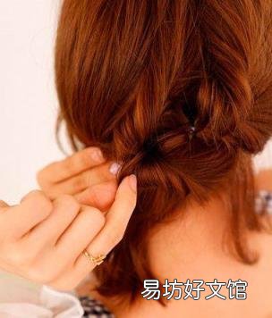 2款适合发量少的精巧盘发教程 流行美盘发教程