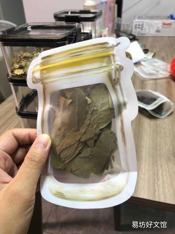 衣物收纳盒整理箱 衣服收纳箱