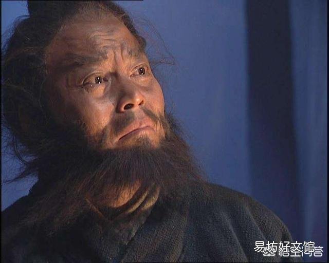 同样作为宋江的小弟，没头脑的李逵为何从来不敢在武松面前放肆？