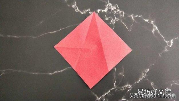怎么折玫瑰花教程 纸玫瑰的折法图解