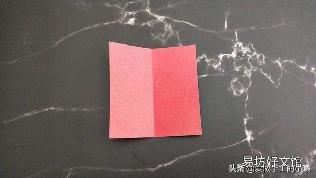 怎么折玫瑰花教程 纸玫瑰的折法图解
