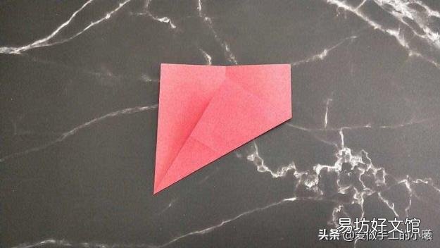 怎么折玫瑰花教程 纸玫瑰的折法图解