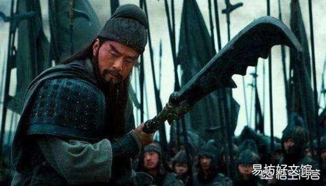 在三国演义中,华雄斩杀了很多十八路诸侯,在十八路诸侯束手无策时,曹操手下的武将为什么一个都不上呢?