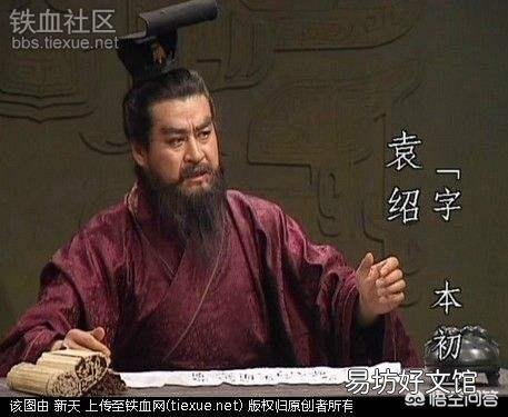 在三国演义中,华雄斩杀了很多十八路诸侯,在十八路诸侯束手无策时,曹操手下的武将为什么一个都不上呢?