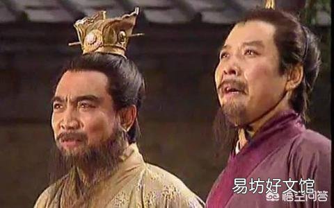 在三国演义中,华雄斩杀了很多十八路诸侯,在十八路诸侯束手无策时,曹操手下的武将为什么一个都不上呢?