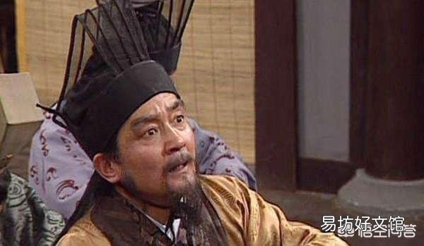 三国时吴国的张昭,关键时候总当妥协投降派,孙权为什么还重用他?