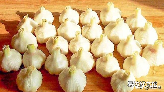 10斤糖醋蒜的比例 如何腌制糖醋蒜