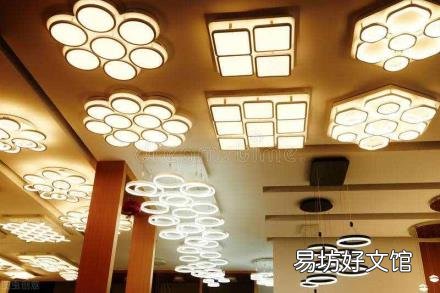 女生说当电灯泡什么意思 电灯泡是什么意思