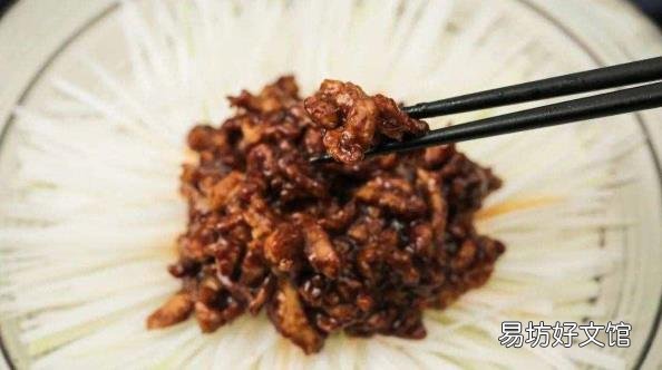 甜面酱的食用方法 甜面酱是什么