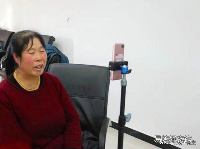 生两个女儿没有儿子,以后老了真的很孤单吗?