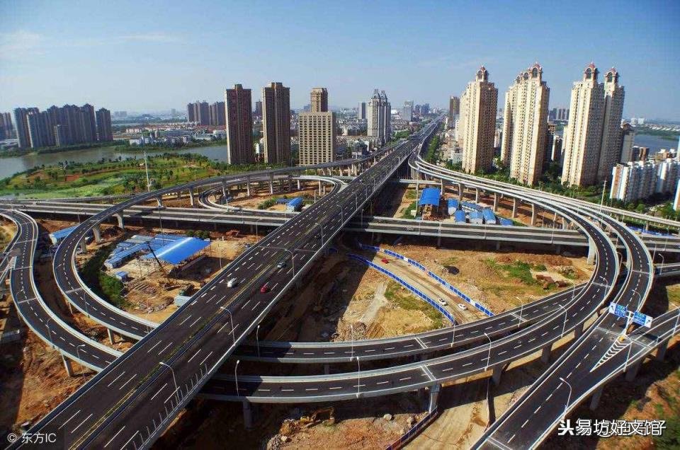 带枪的人为什么是武汉 带枪的人打一城市名