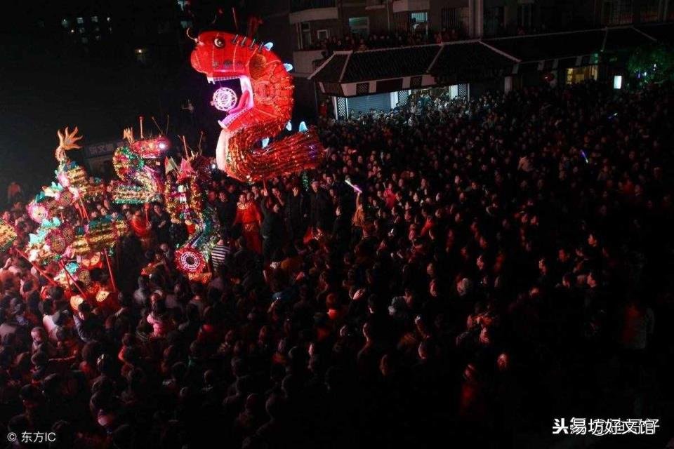 带枪的人为什么是武汉 带枪的人打一城市名