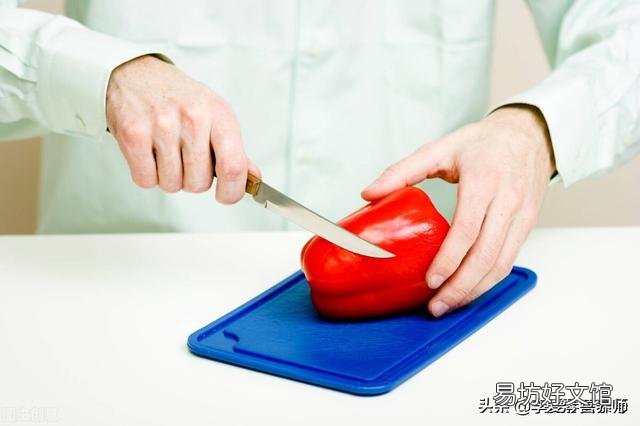 菜板上的黄曲霉素用火烧能杀死吗?