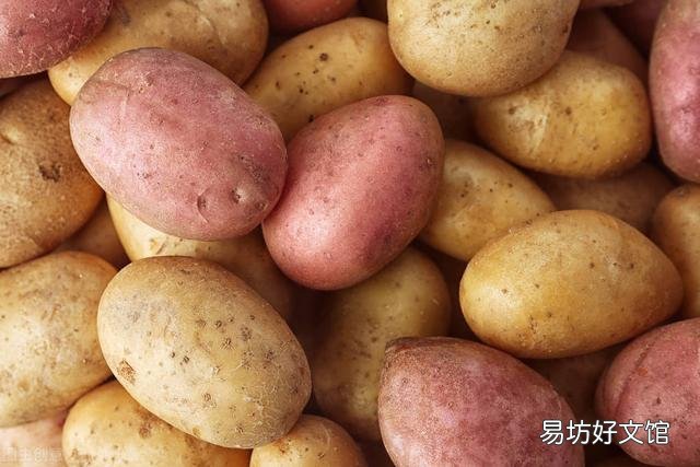 为什么土豆拿回家没几天就发芽了,在超市放那么久都不发芽?
