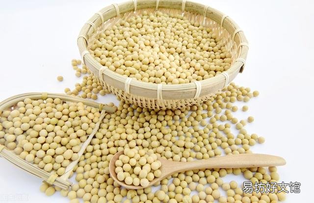 俄乌开战！玉米豆粕出现涨价，养猪人如何选择饲料？