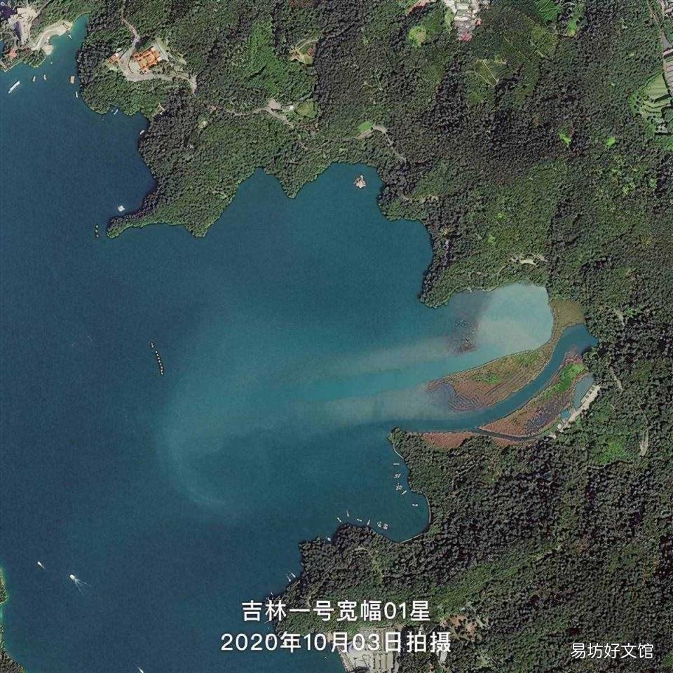 日月潭中间是什么 台湾日月潭在哪里