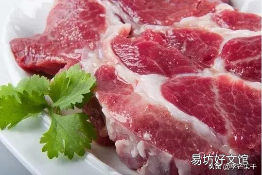 猪价持续暴跌,2022年春节猪肉还能降到10元一斤吗?