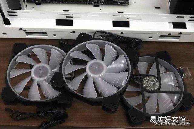 显卡电源线怎么插 显卡怎么安装