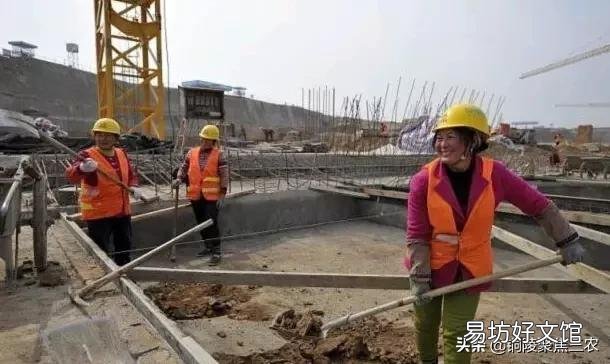 有些农村，完全可以搞点养殖业，没必要都往城里挤，你怎么看？