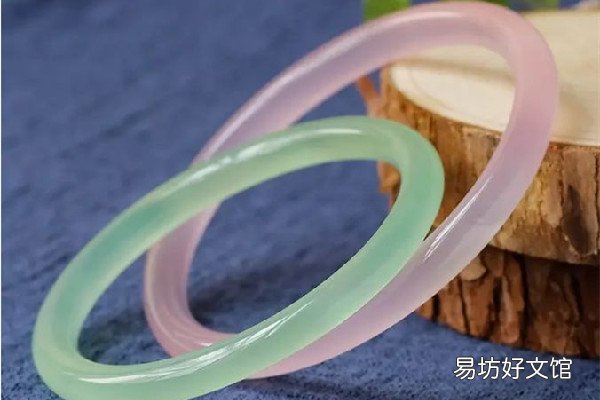 叮当镯买大点好还是小点好 叮当镯买多大的