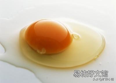 鸡吃什么能改变蛋黄颜色?