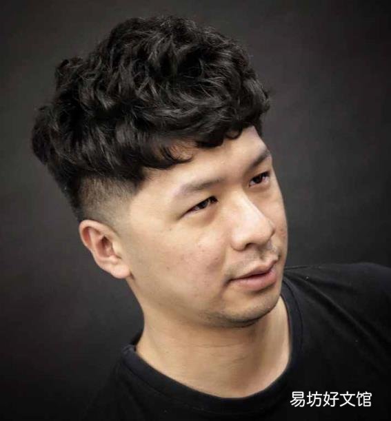 圆脸女生适合什么样的短发 圆脸适合什么短发