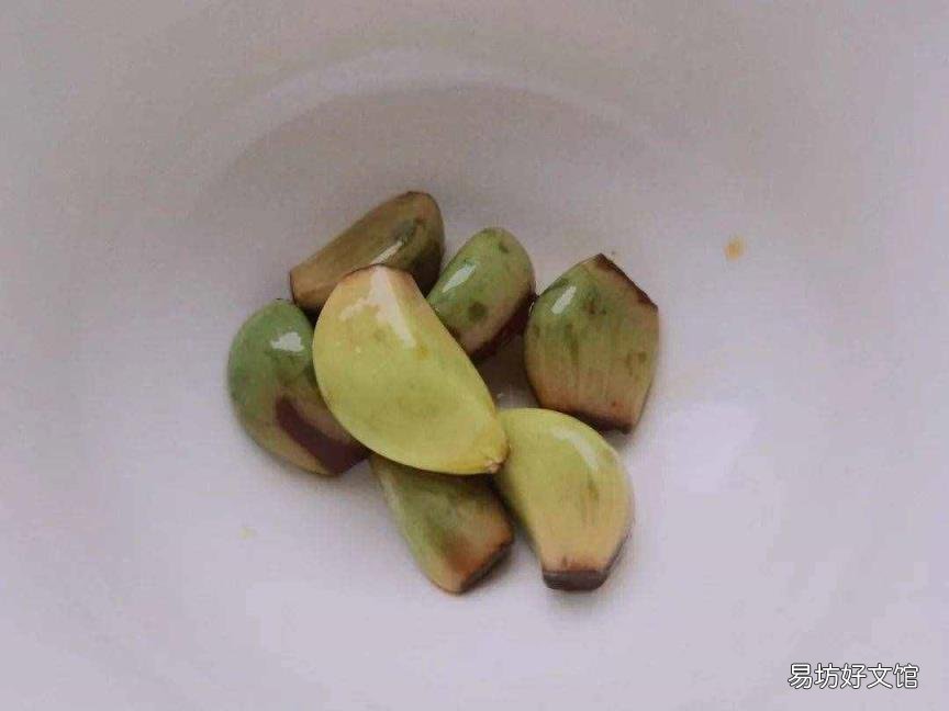 夏天怎么腌腊八蒜窍门 腊八蒜怎么腌制才能绿