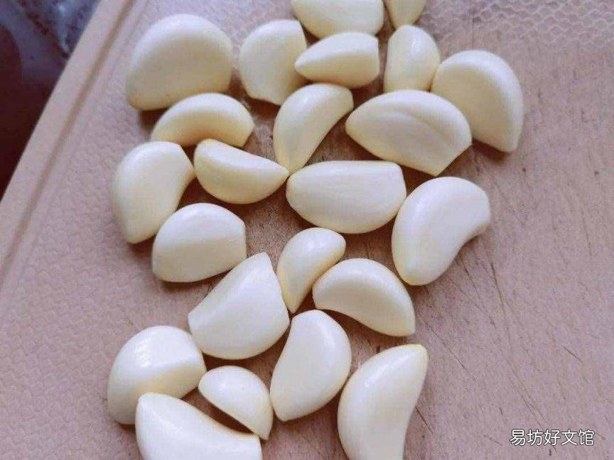 夏天怎么腌腊八蒜窍门 腊八蒜怎么腌制才能绿