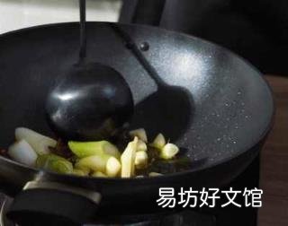 怎样炖鸡肉又烂又嫩又好吃 小鸡炖蘑菇什么意思