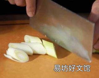 怎样炖鸡肉又烂又嫩又好吃 小鸡炖蘑菇什么意思