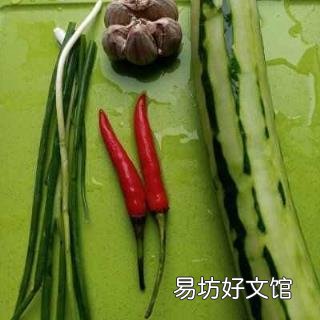 怎么凉拌黄瓜好吃又简单 蒜泥黄瓜