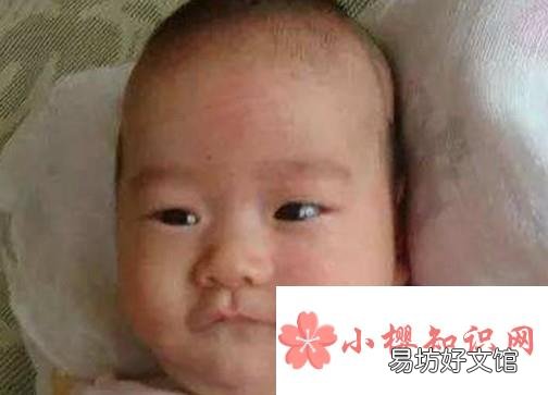 改正新生儿睡偏头的好方法