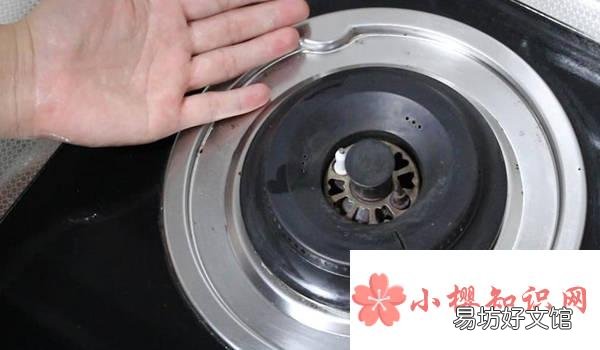 妙用可乐巧除污垢的用途