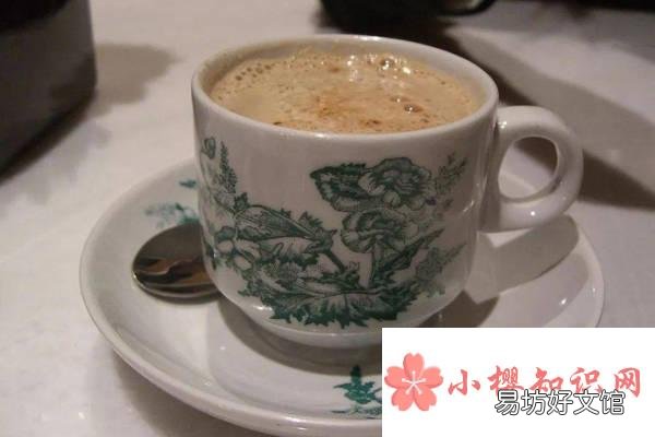 白咖啡是不是白色的咖啡?