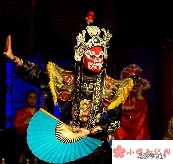 川劇主要由昆腔胡琴彈戲燈調(diào)和什么組成？