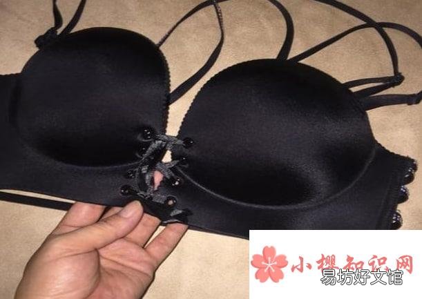 晚上睡觉穿内衣内裤是好还是坏