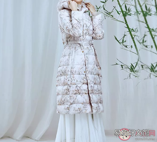 冬天羽绒服充绒量多少比较好 冬天穿羽绒服怎么挑选