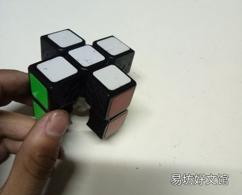 怎么拆魔方还能再装上