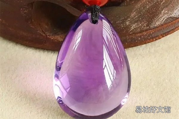 紫水晶会晒褪色吗 紫水晶可以在晚上发光吗